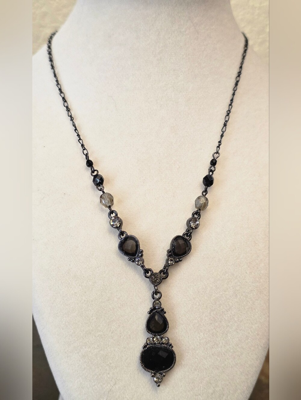 Vintage Inspired Gothic Glamour: 2028 Brand Gunmetal & Black Crystal Y-Drop Neck
